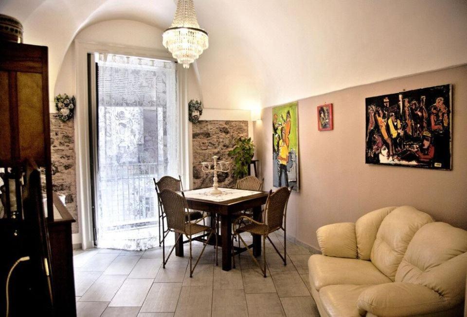 Sunshine House Bed & Breakfast Catania Bagian luar foto
