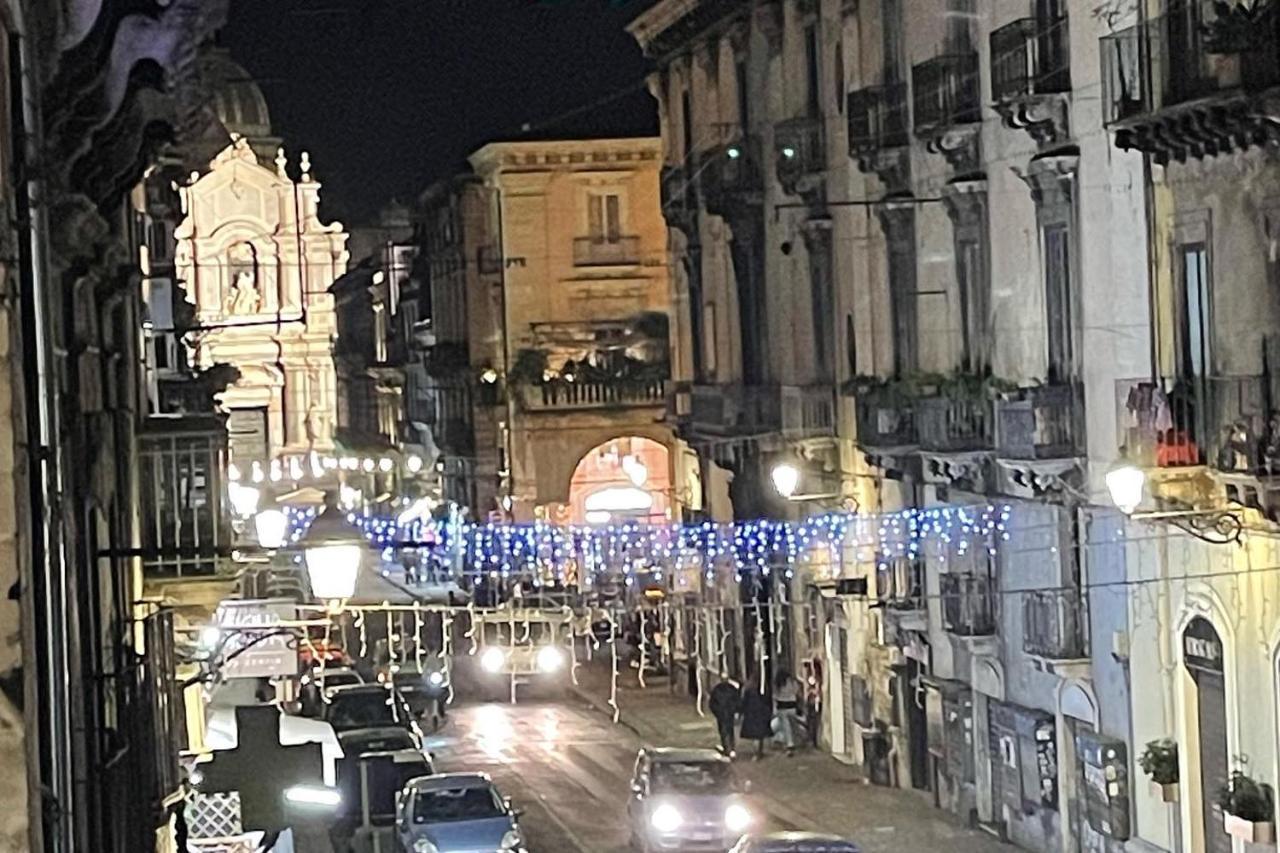 Sunshine House Bed & Breakfast Catania Bagian luar foto
